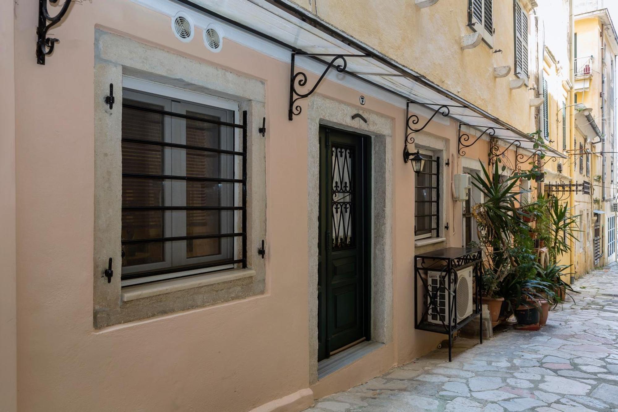 Townhall Studio Corfu  ภายนอก รูปภาพ